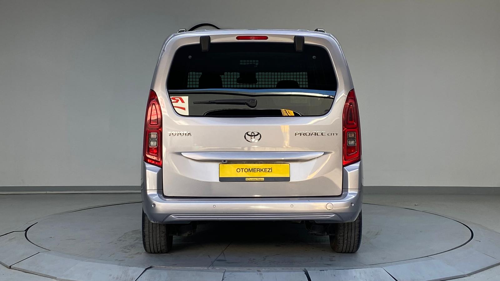 TOYOTA PROACE 23
